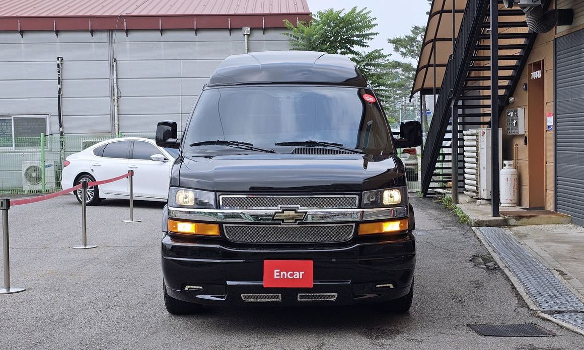 Chevrolet Express Van