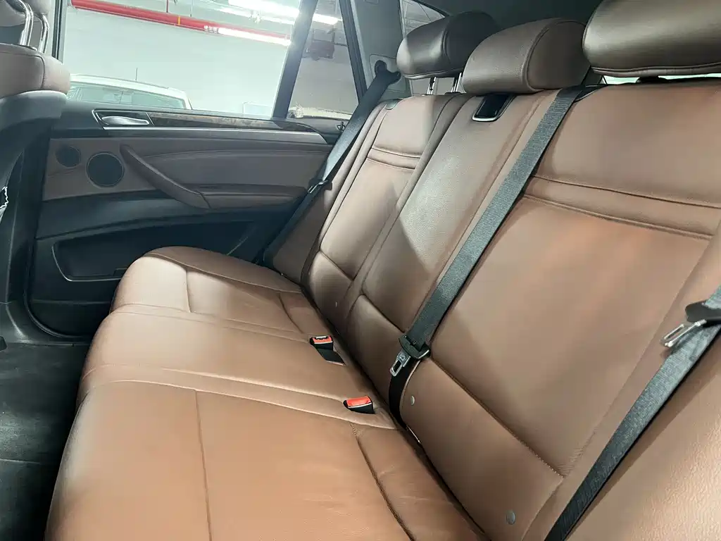 BMW X5 (Import)