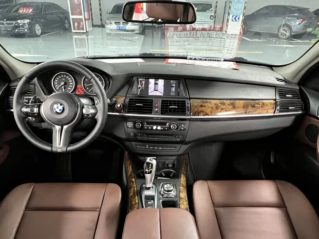BMW X5 (Import)
