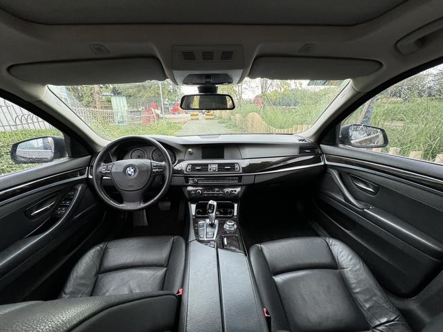 BMW BMW 5-Series