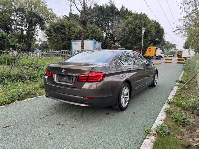 BMW BMW 5-Series