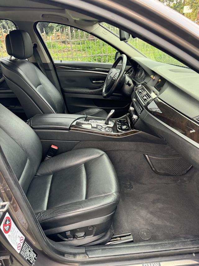 BMW BMW 5-Series
