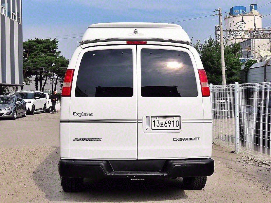 Chevrolet Express Van