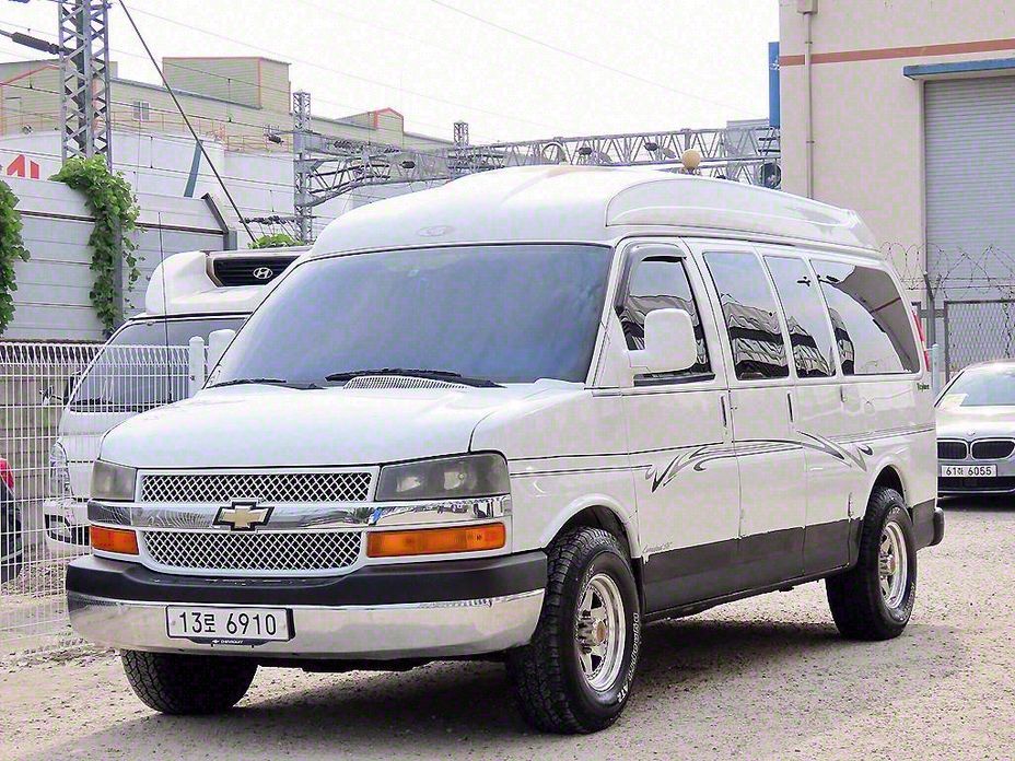 Chevrolet Express Van
