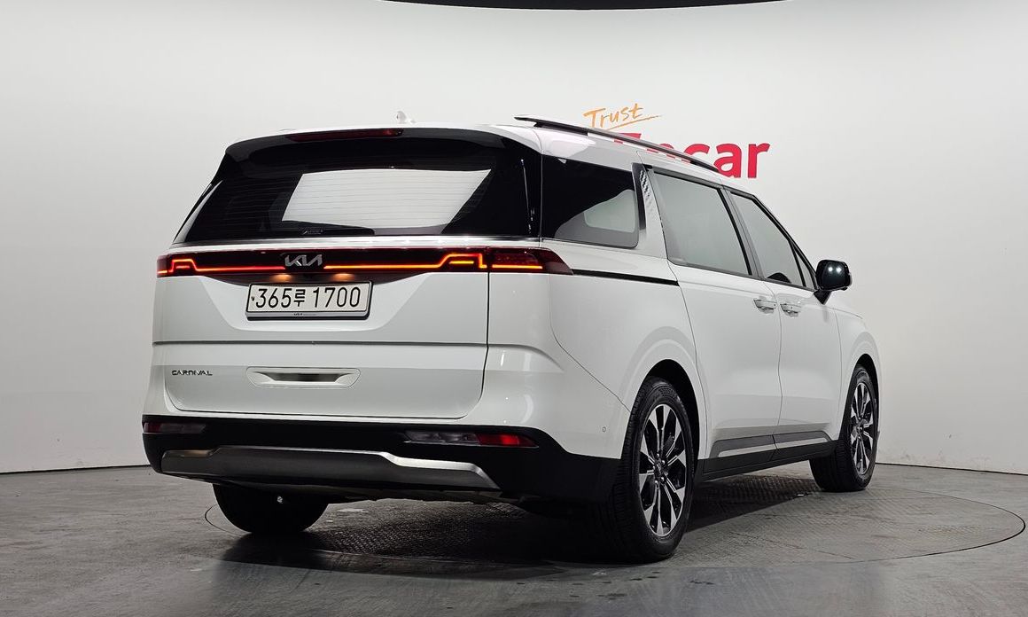 Kia Canival