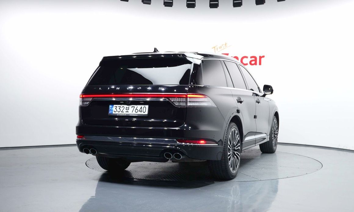 Lincoln Aviator
