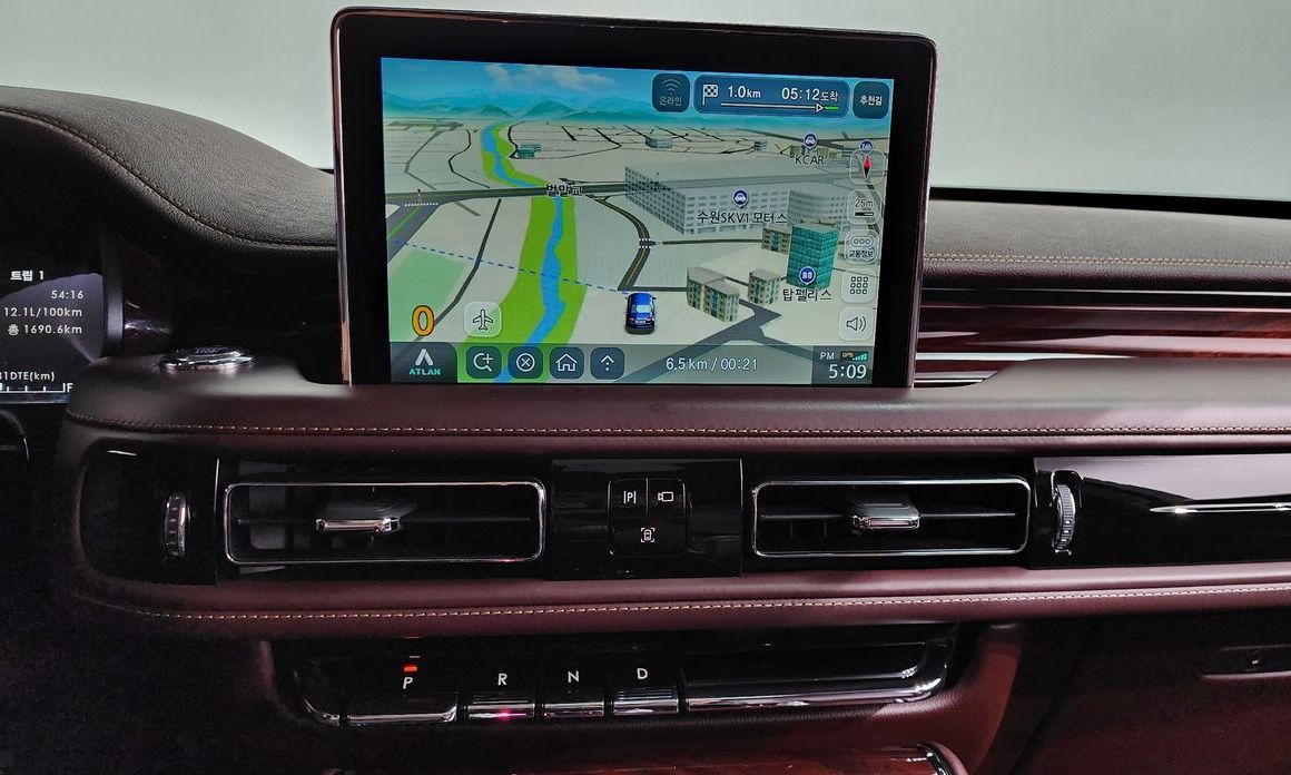 Lincoln Aviator