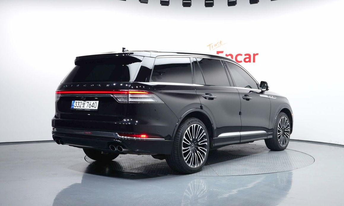 Lincoln Aviator