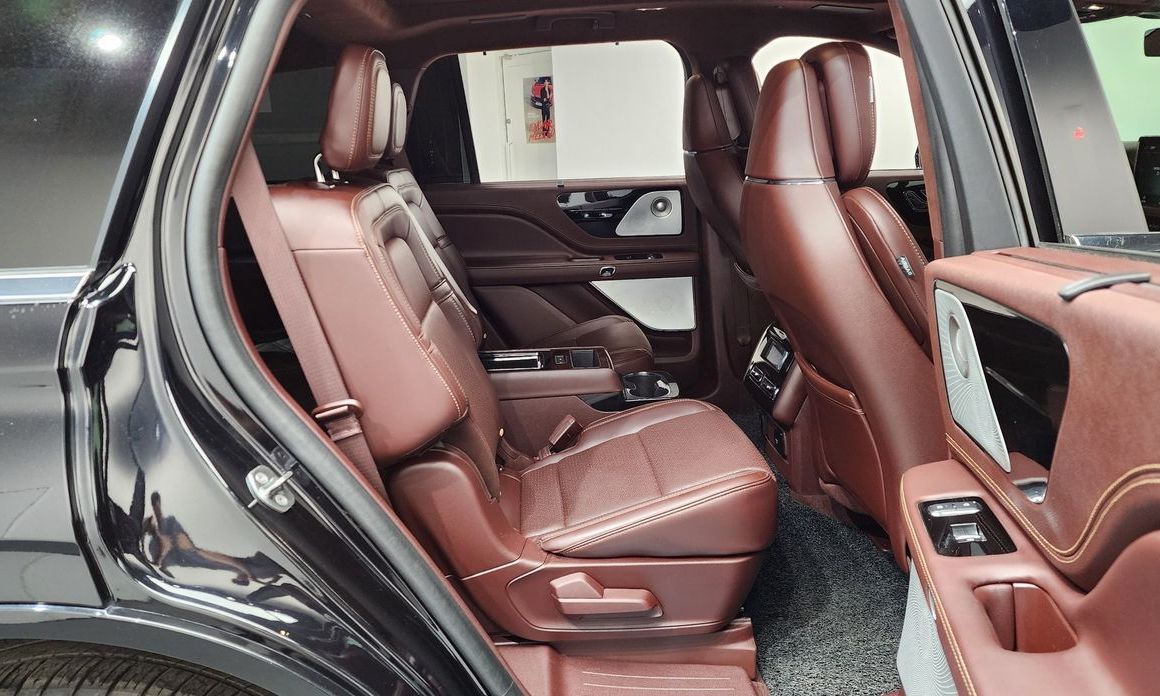 Lincoln Aviator