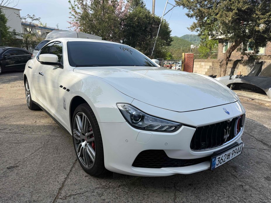 Maserati Ghibli