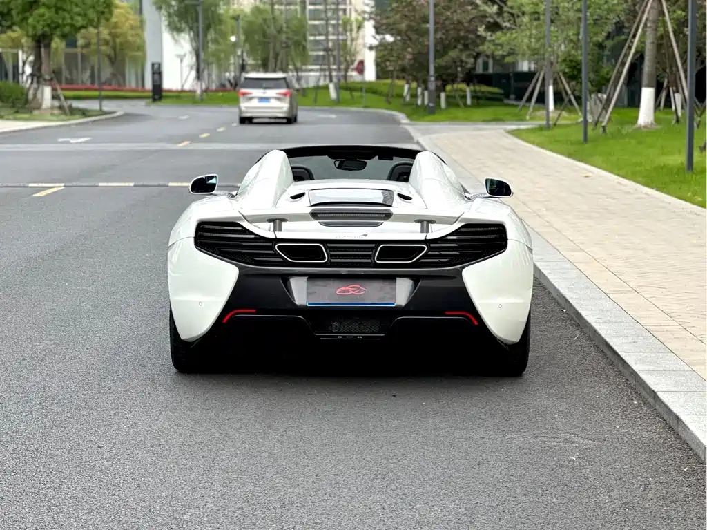 McLaren 625C