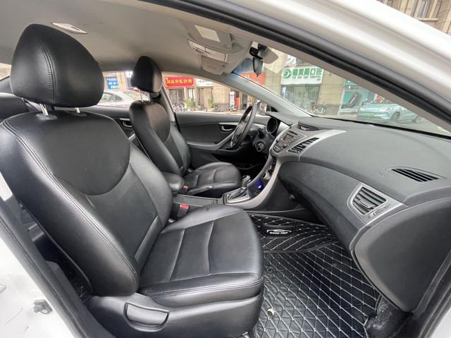 Hyundai Elantra Langdong