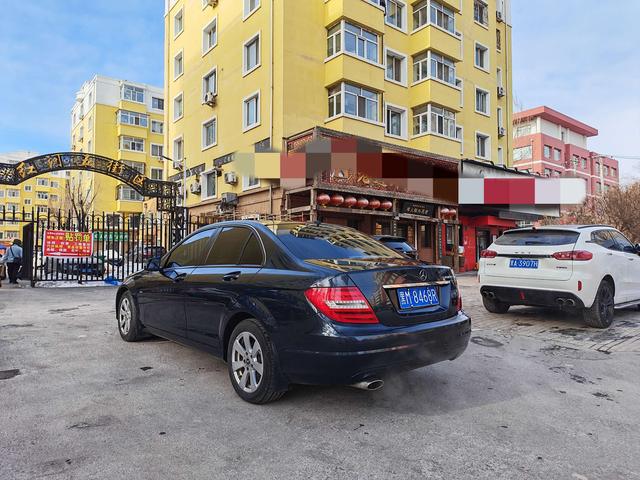 Mercedes-Benz Mercedes-Benz C-Class
