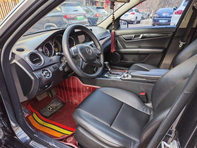 Mercedes-Benz Mercedes-Benz C-Class