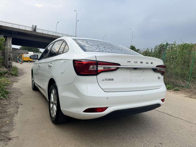 Roewe Roewe i5