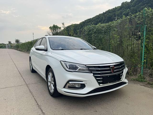 Roewe Roewe i5