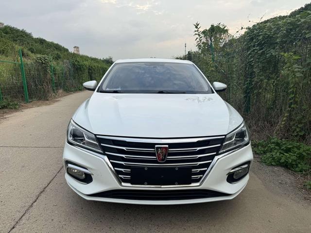 Roewe Roewe i5