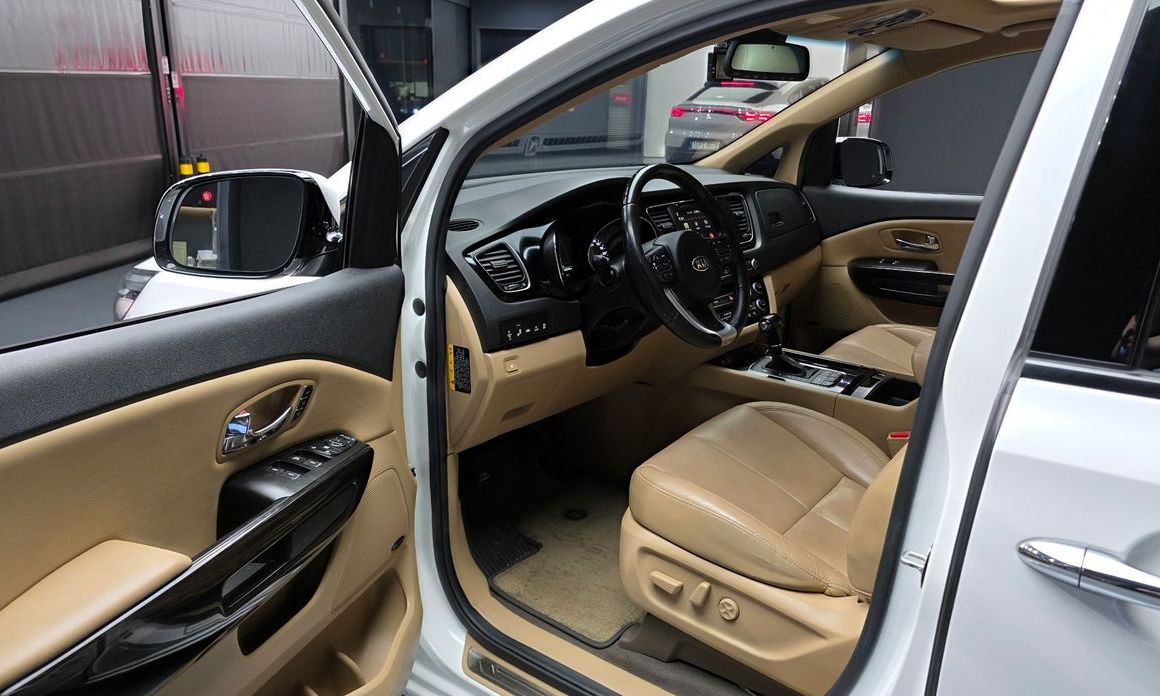 Kia Canival