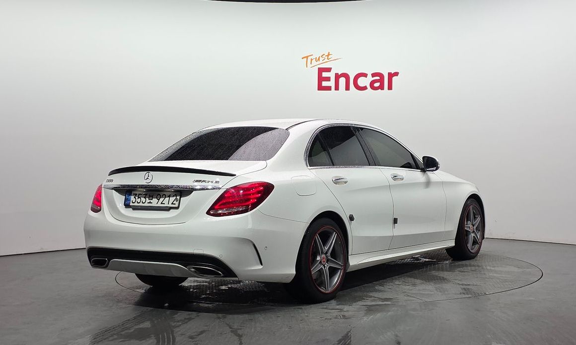 Mercedes-Benz C-Class