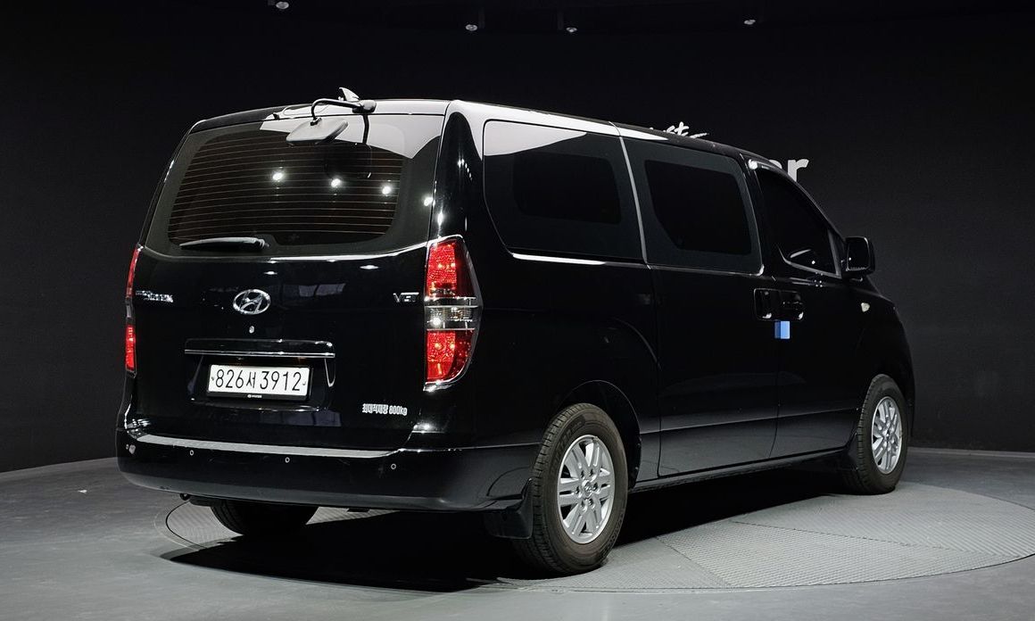 Hyundai Starex