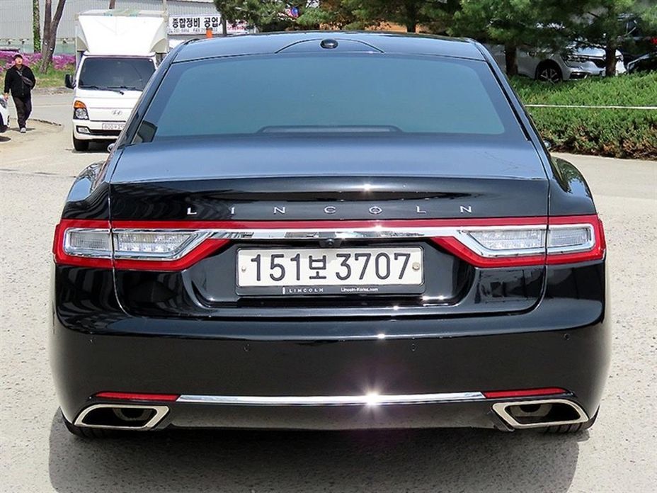 Lincoln Continental