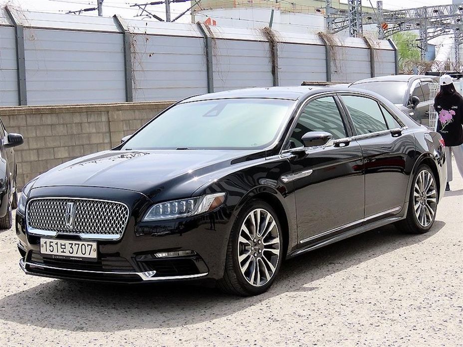 Lincoln Continental