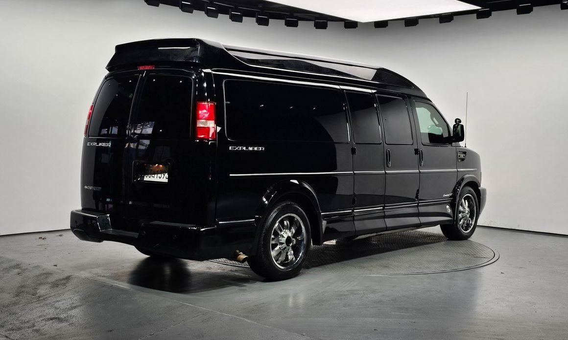Chevrolet Express Van