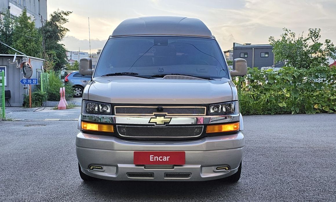 Chevrolet Express Van