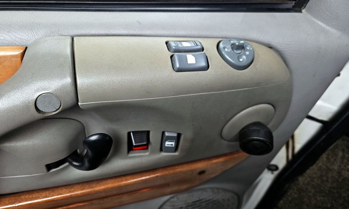 Chevrolet Astro Van