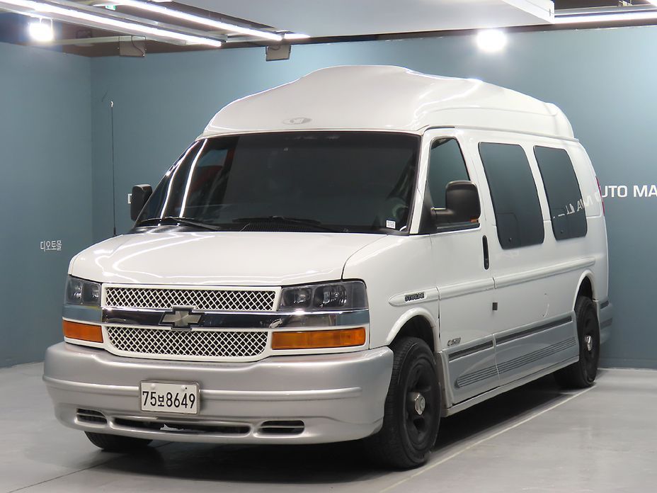 Chevrolet Express Van