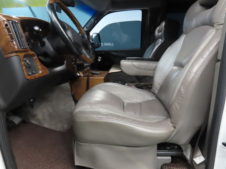 Chevrolet Express Van