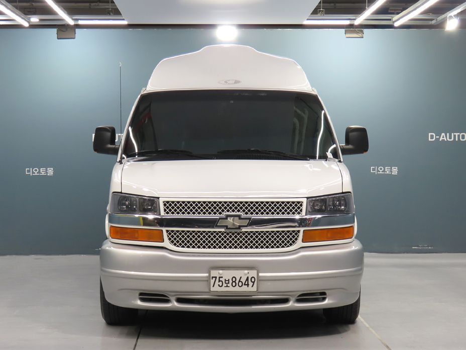 Chevrolet Express Van
