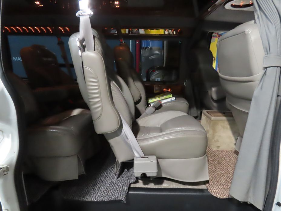 Chevrolet Express Van