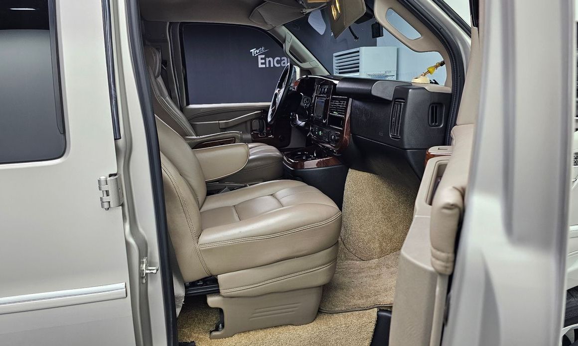 Chevrolet Express Van