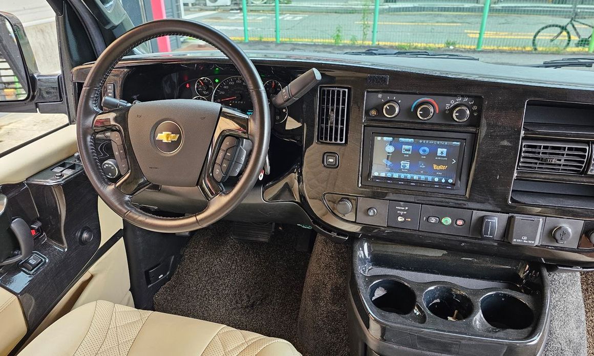 Chevrolet Express Van