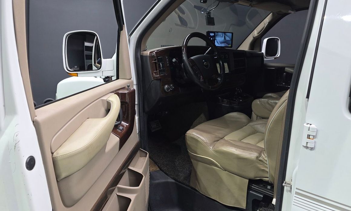Chevrolet Express Van