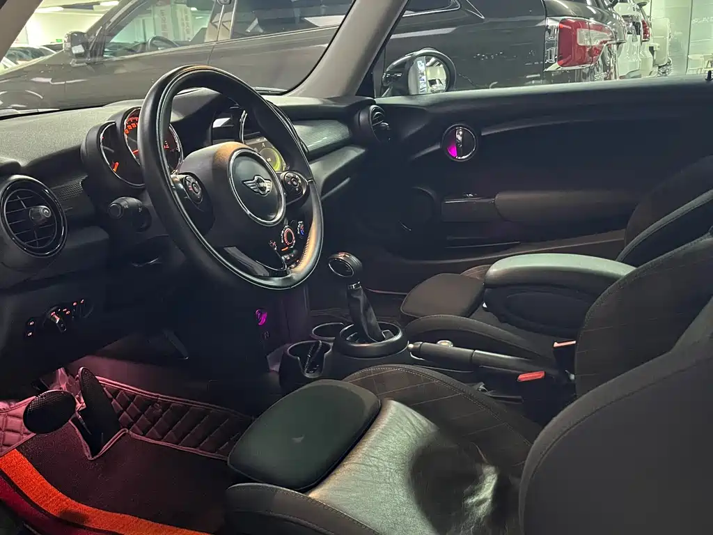 MINI Mini