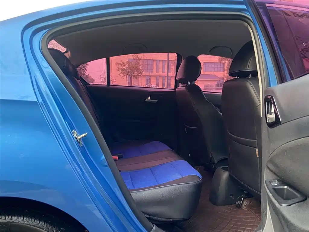 Zhonghua H230