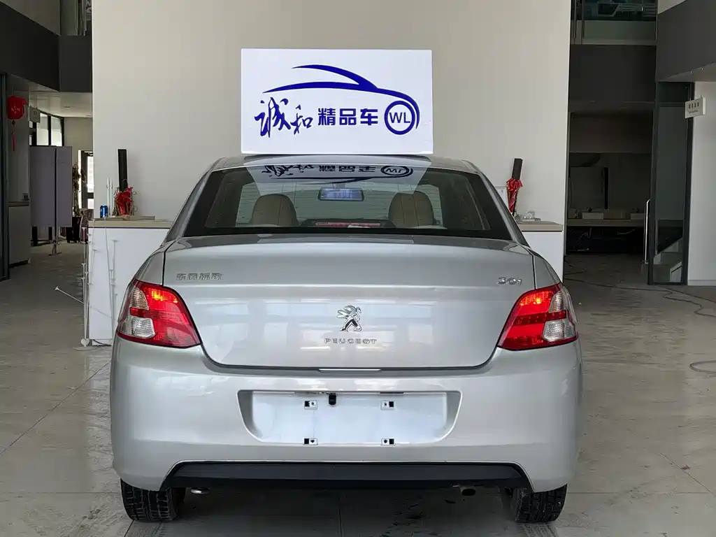 Peugeot 301