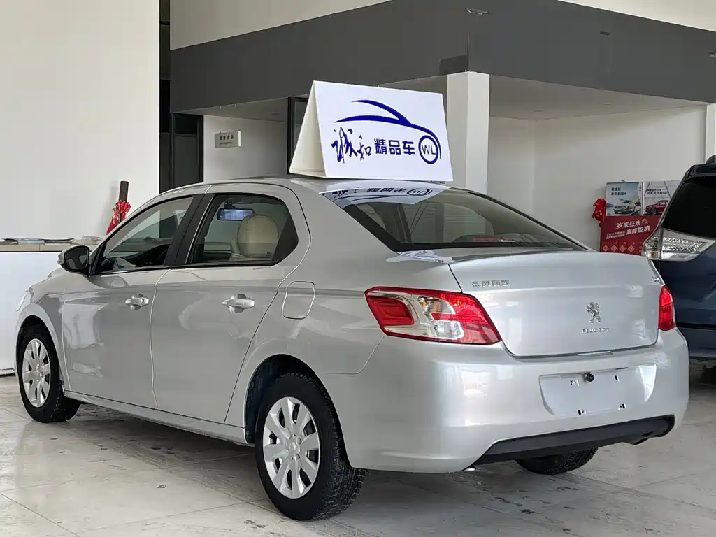 Peugeot 301
