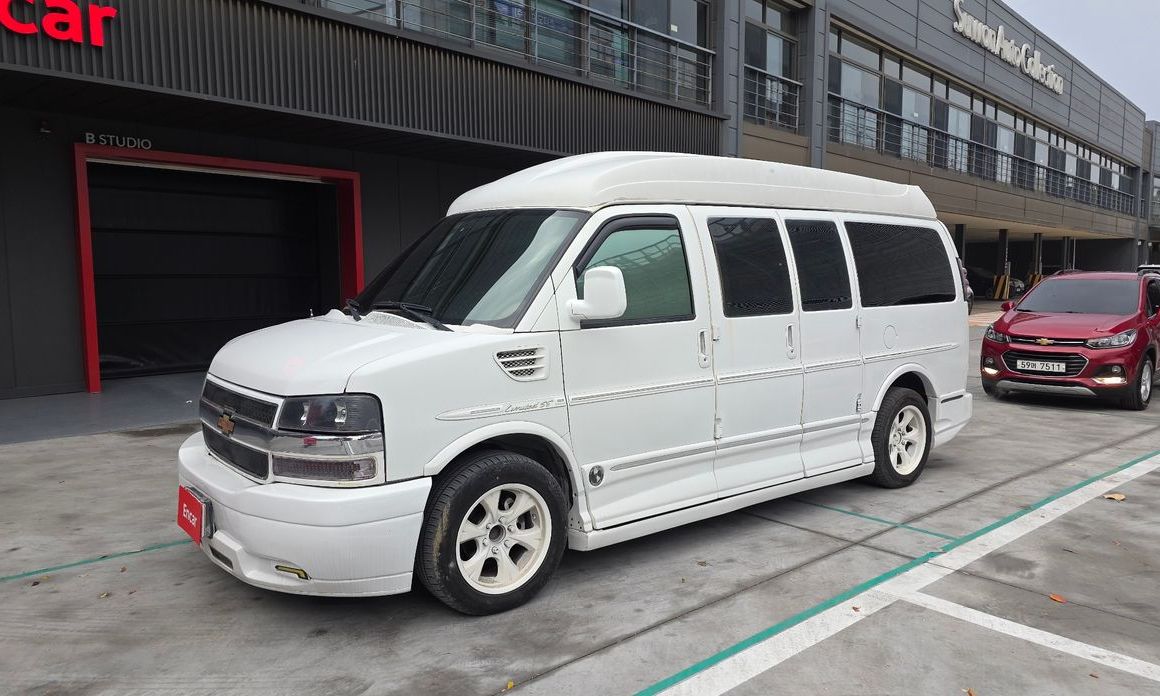 Chevrolet Express Van