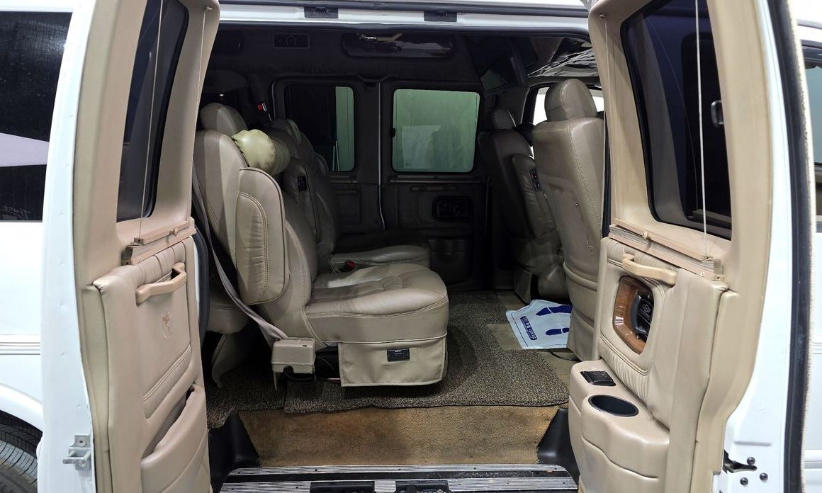 Chevrolet Express Van