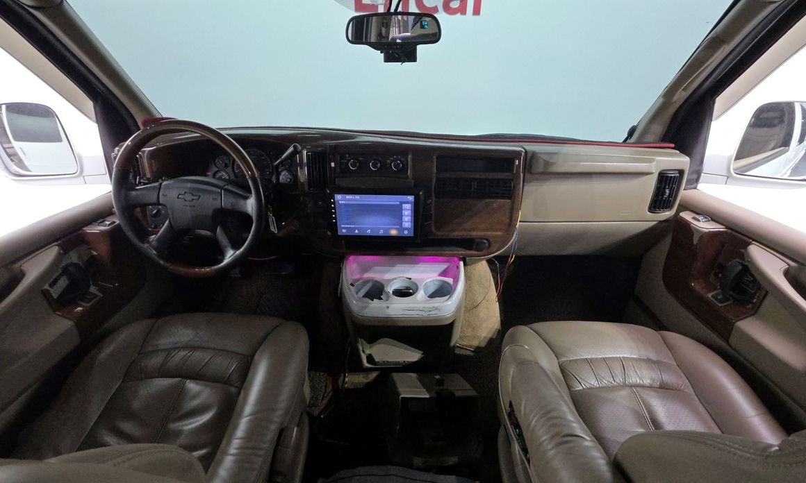 Chevrolet Express Van