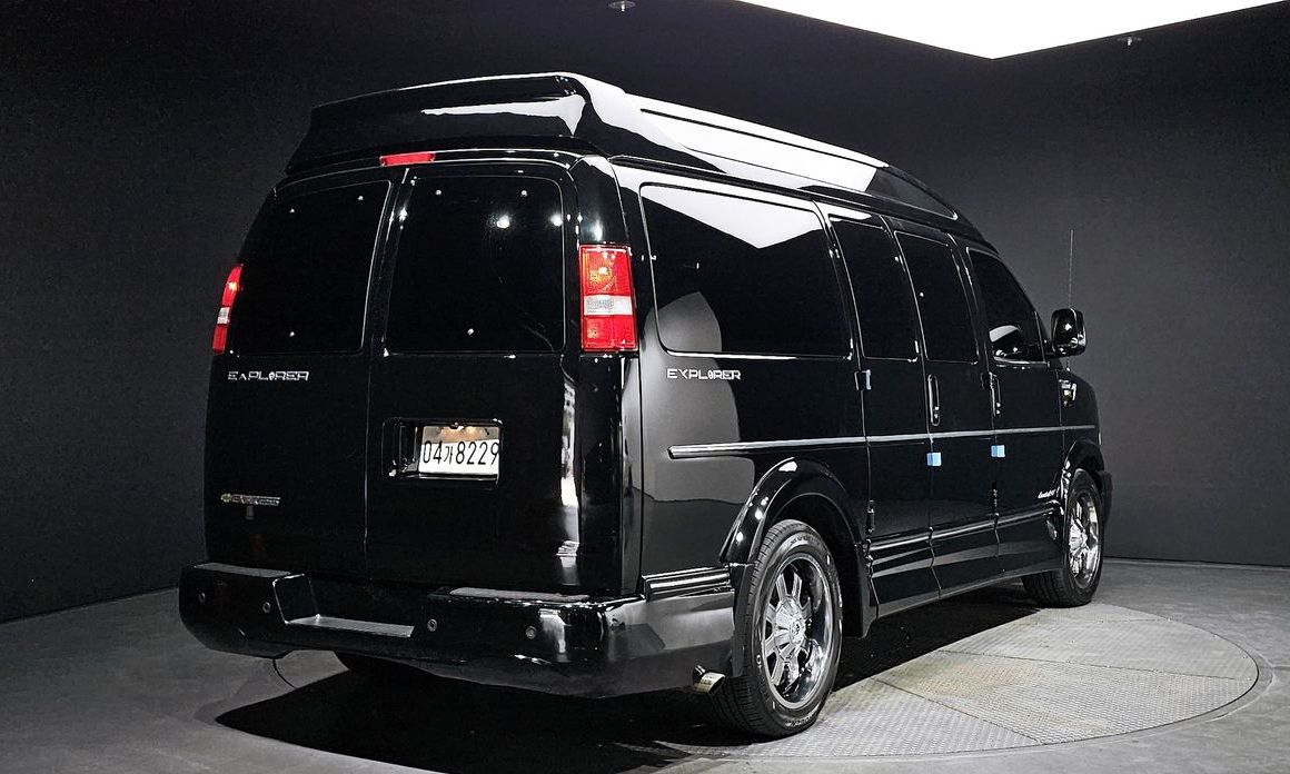 Chevrolet Express Van