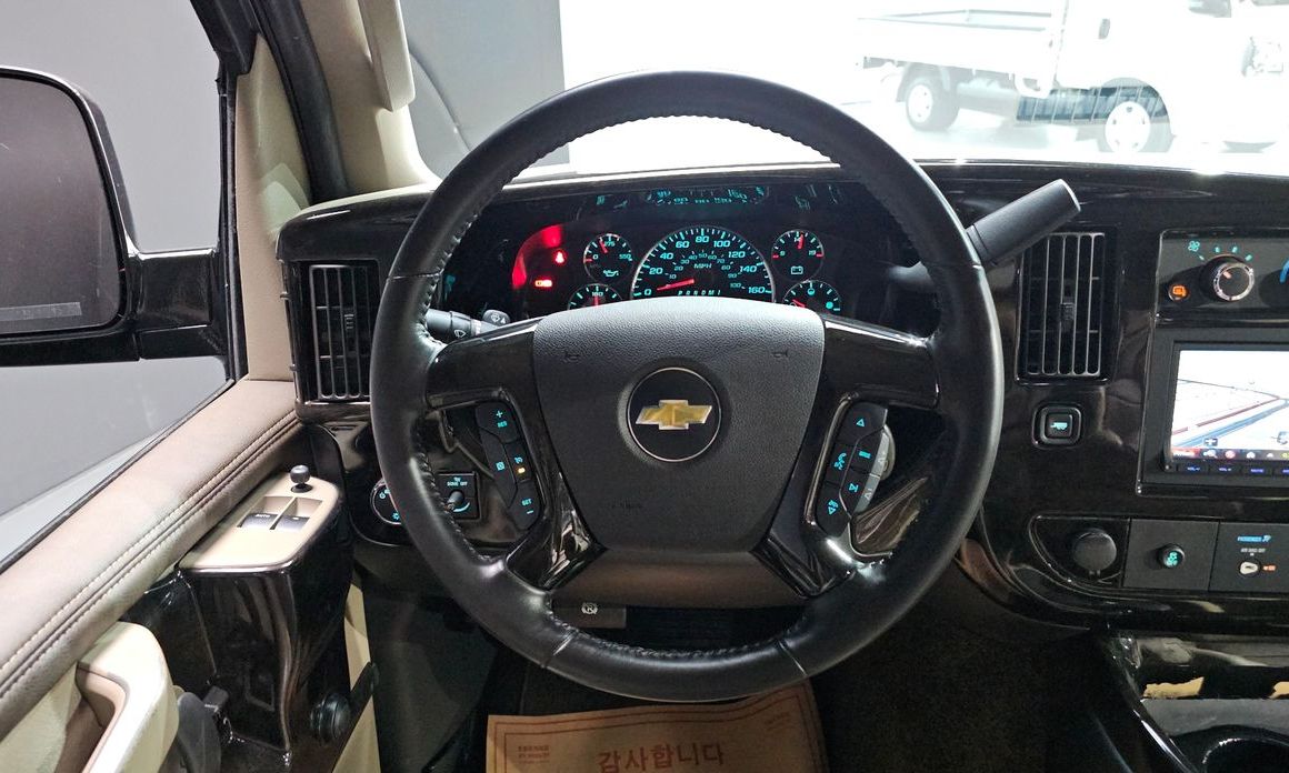 Chevrolet Express Van