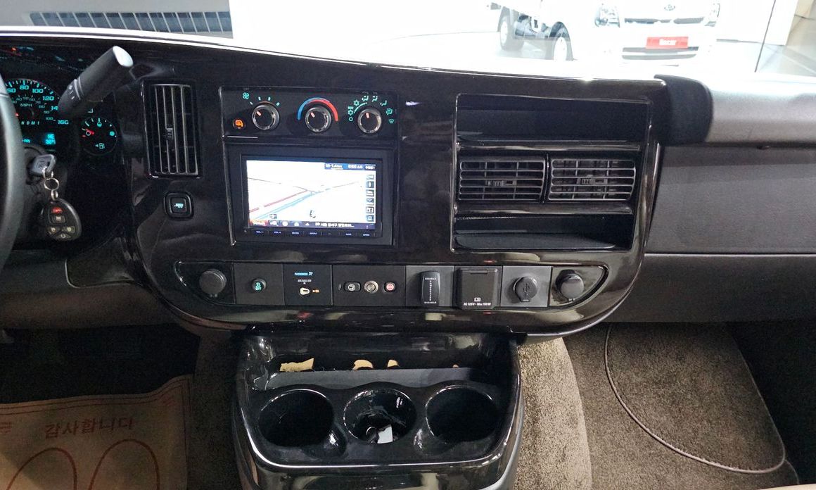 Chevrolet Express Van