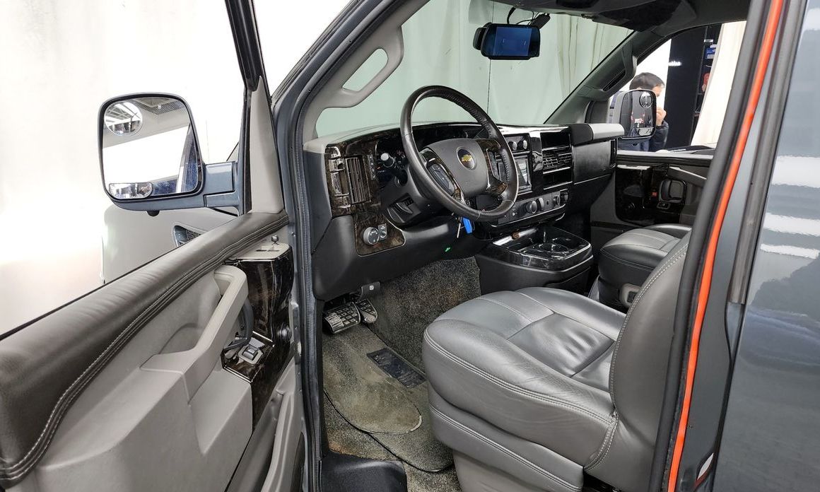 Chevrolet Express Van