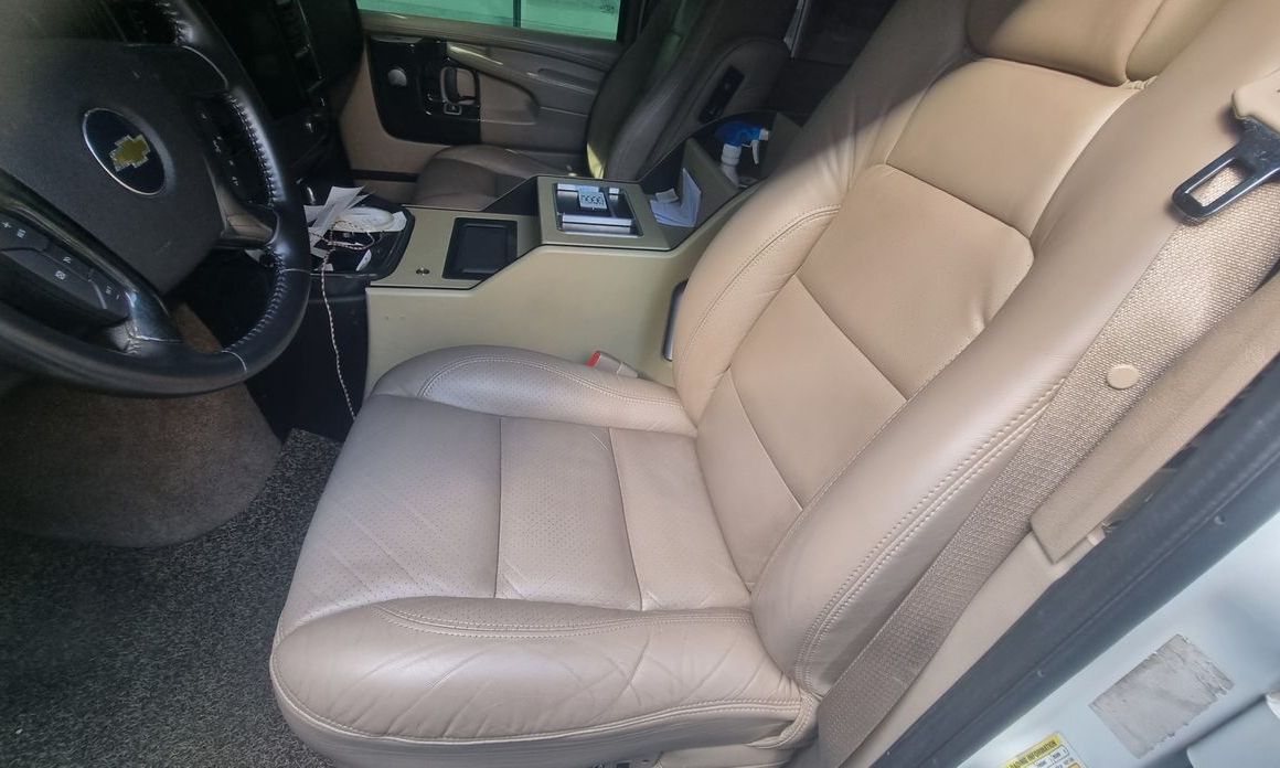 Chevrolet Express Van