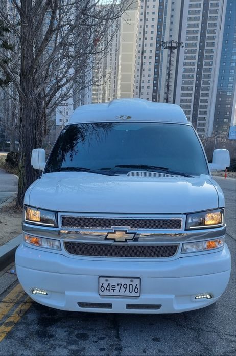 Chevrolet Express Van