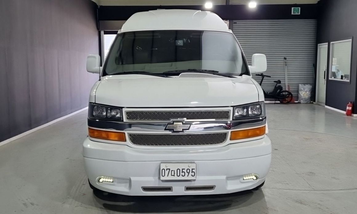 Chevrolet Express Van
